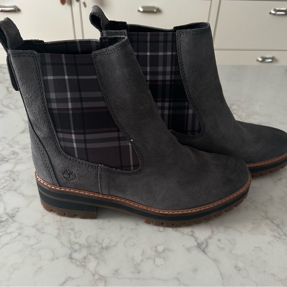 Timberland Dark Gray Suede Ankle Boots